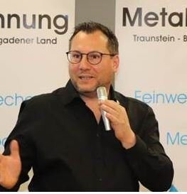 Obermeister der Metall-Innung Traunstein - Berchtesgardener Land ist Herr Wolfgang Petry, Traunstein